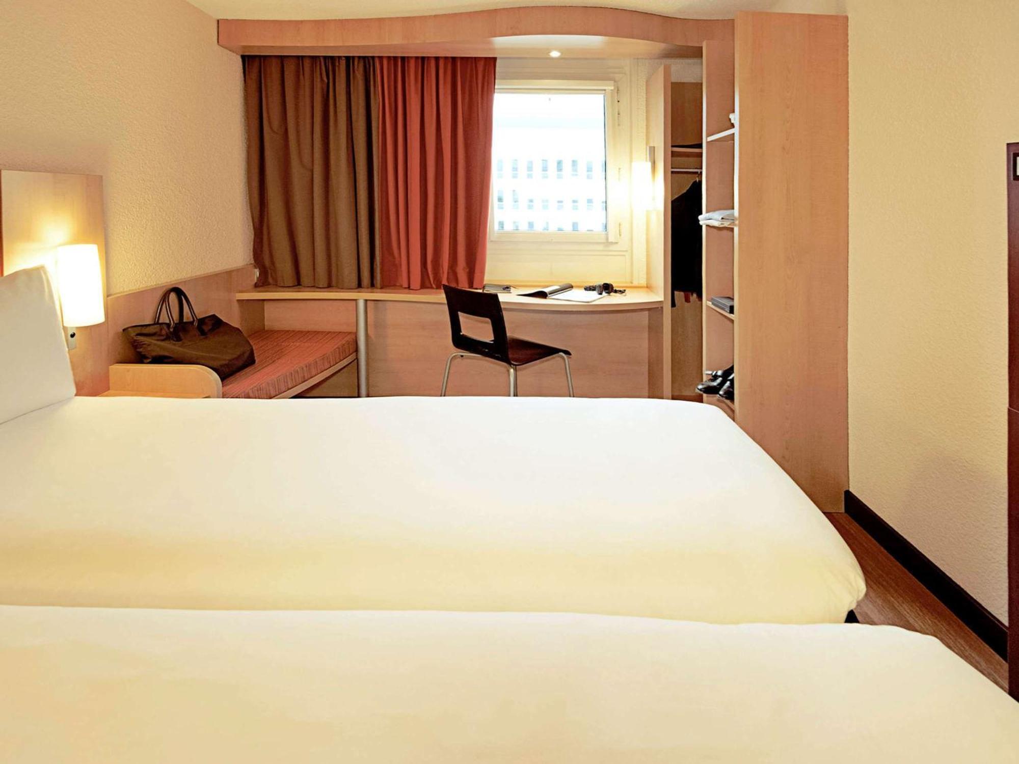 Готель Ibis Limoges Centre Екстер'єр фото