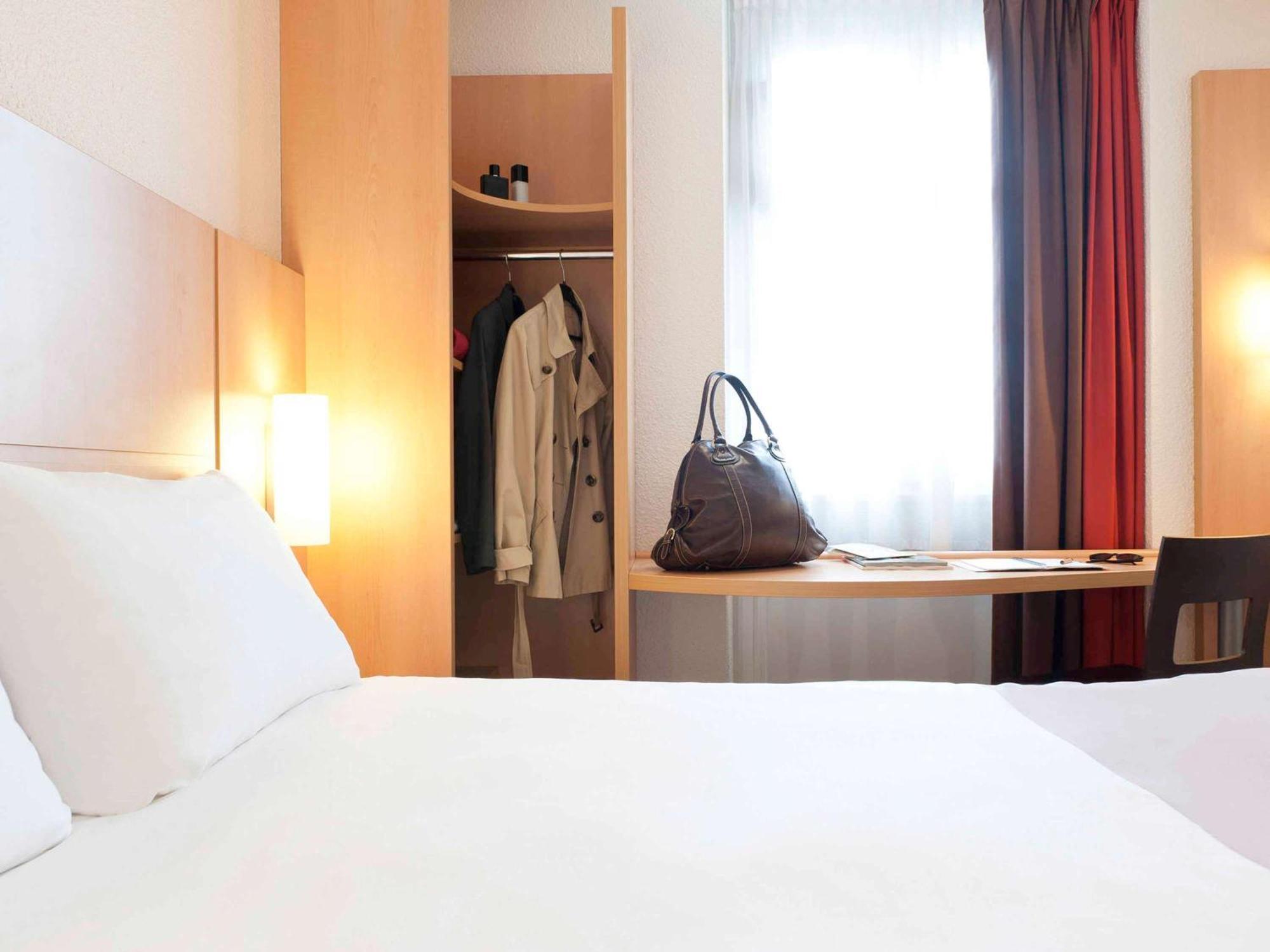 Готель Ibis Limoges Centre Екстер'єр фото