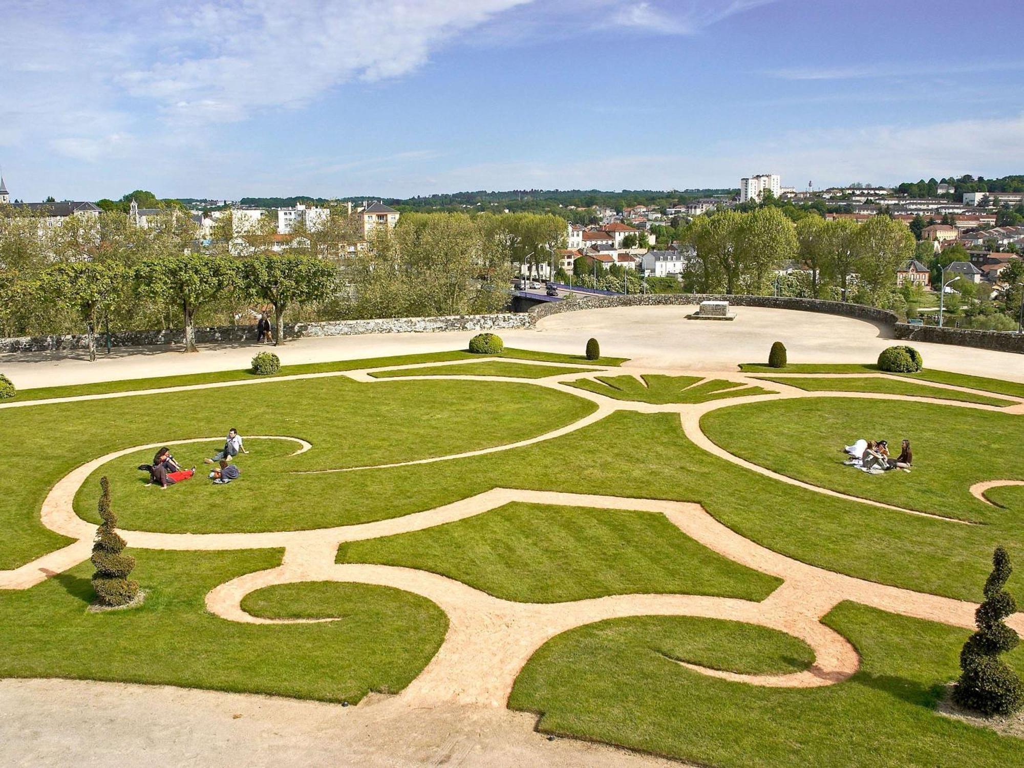 Готель Ibis Limoges Centre Екстер'єр фото