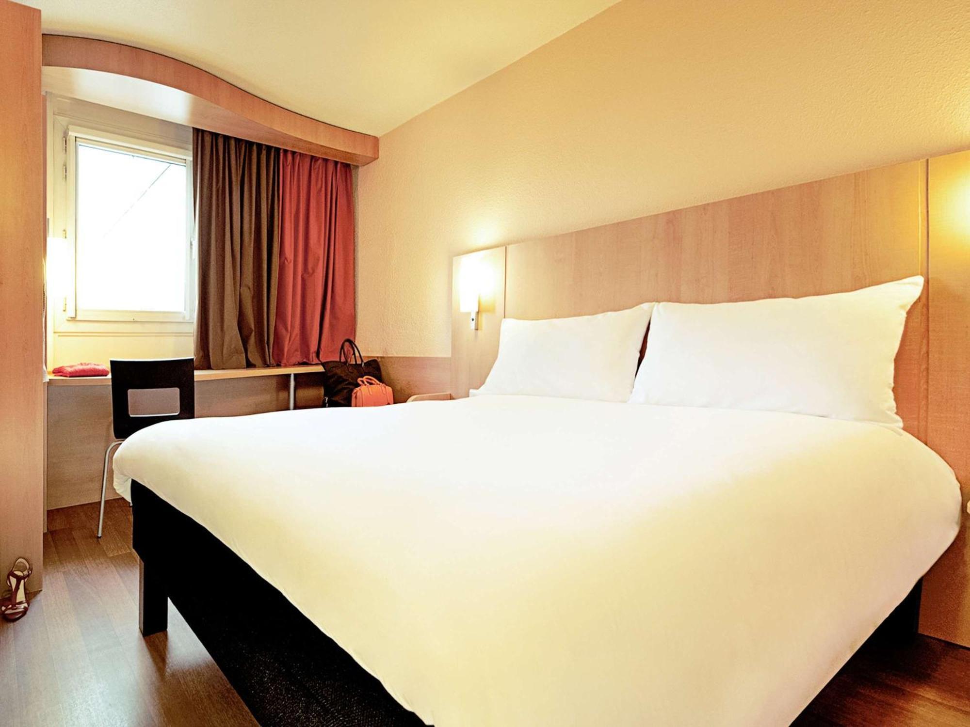 Готель Ibis Limoges Centre Екстер'єр фото